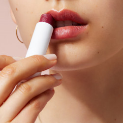 Pack de 4 - Stick soin des lèvres hydratant LABELLO Huiles naturelles Cerise 5,5ml