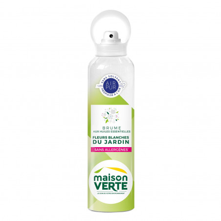 Maison Verte Brume Fleurs blanches du jardin