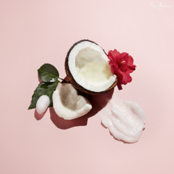 Shampoing Shea Moisture Boucles & Brillance à la noix de coco et à l'hibiscus (384ml)
